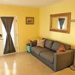 Guesthouse W/ Private Access And Patio