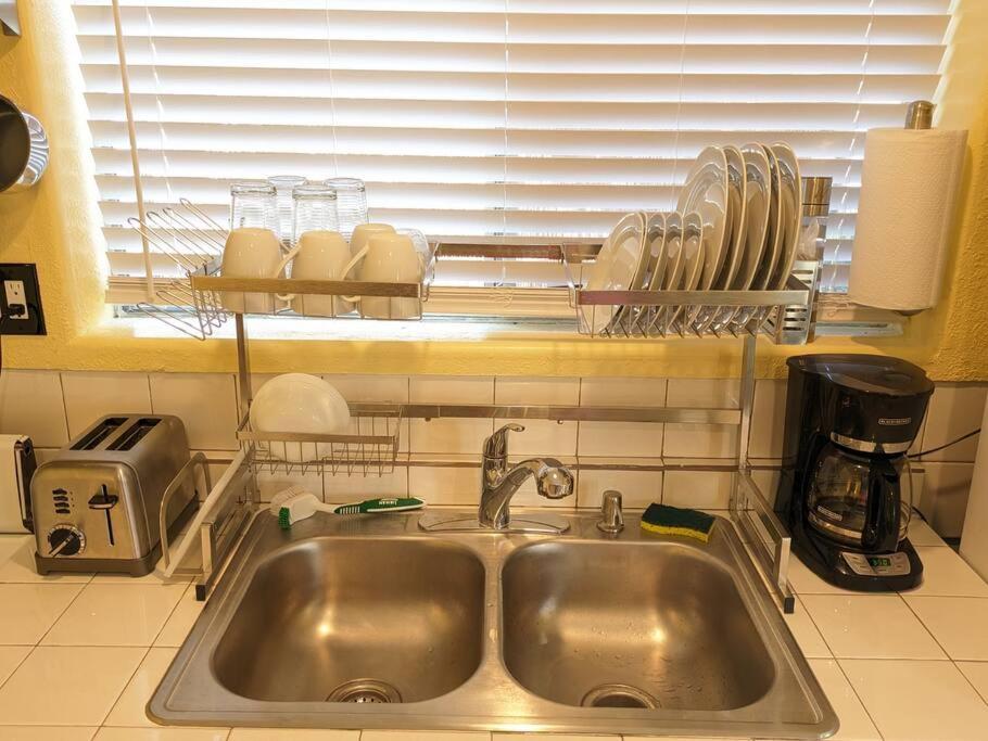 W/ Private Access And Patio * Tucson